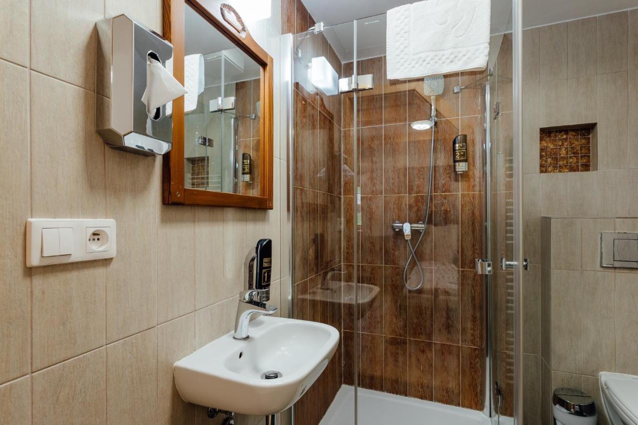 Wellness Rezort Janosikov Dvor Zazriva Exterior foto