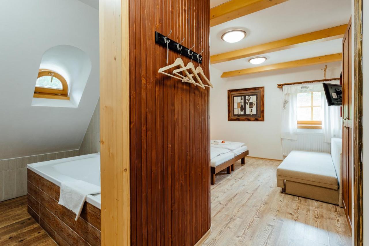 Wellness Rezort Janosikov Dvor Zazriva Exterior foto