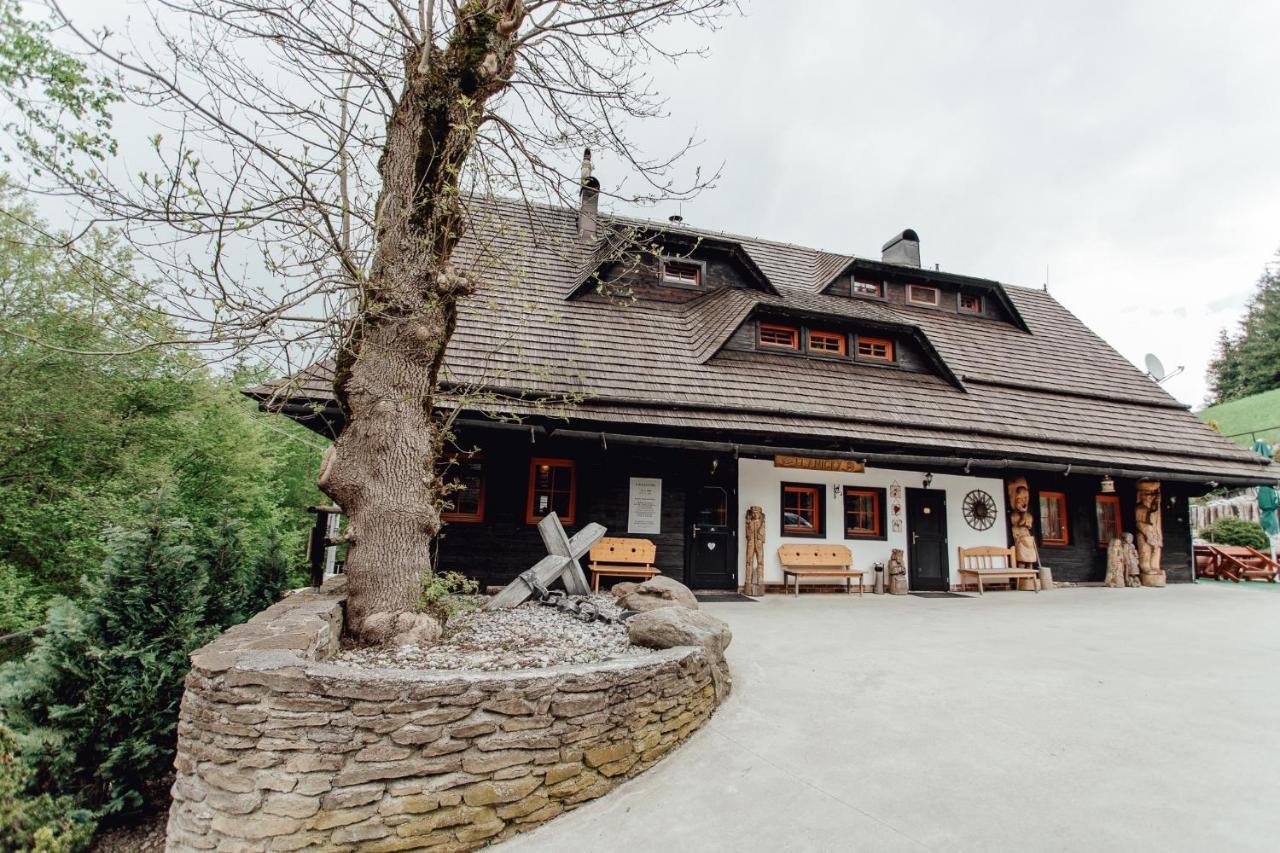 Wellness Rezort Janosikov Dvor Zazriva Exterior foto
